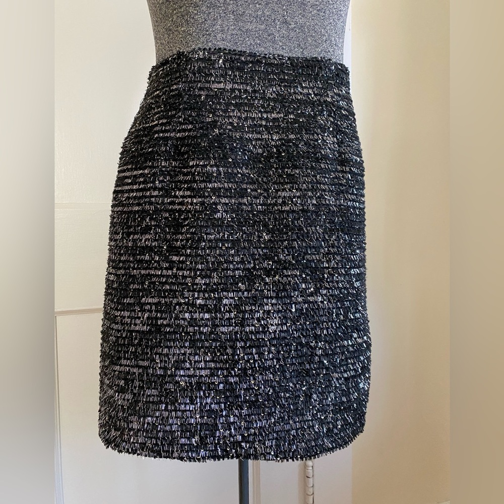 Hutch from Anthropologie silver and black textured mini skirt, size Small.